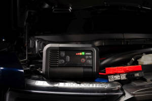 NOCO BOOSTER AX65+KOMPRESSORI 2000A